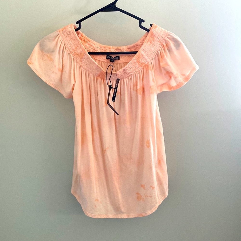 Express - Tshirt - never worn. Tags on!